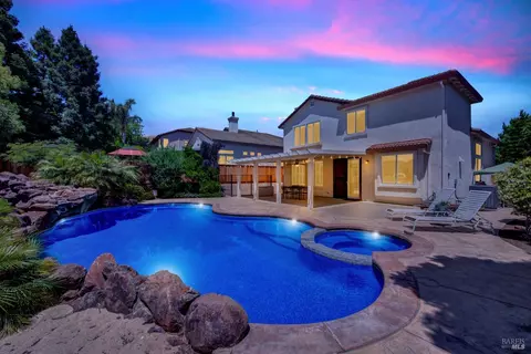 2401 Skyview Cir, Fairfield, CA 94534