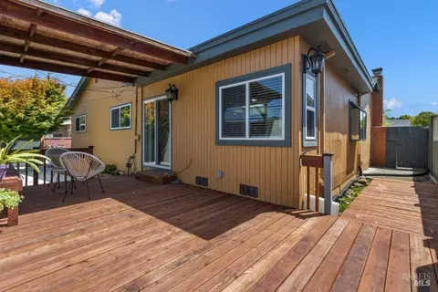 149 Meadowbrook Ct, Vallejo, CA 94591 photo 29