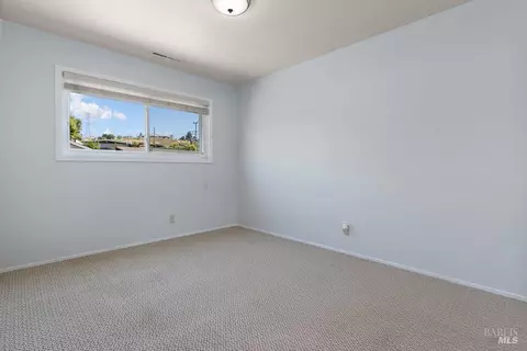 149 Meadowbrook Ct, Vallejo, CA 94591 photo 24