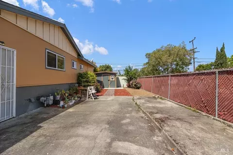 149 Meadowbrook Ct, Vallejo, CA 94591 photo 33