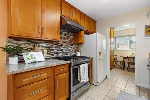 149 Meadowbrook Ct, Vallejo, CA 94591 photo 10
