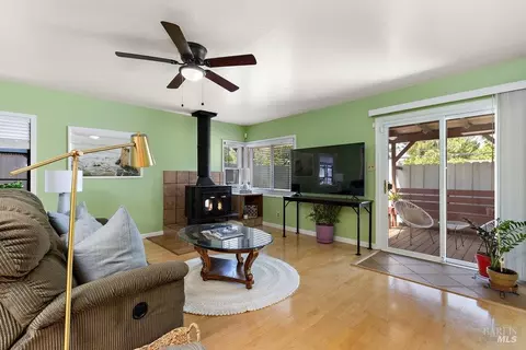 149 Meadowbrook Ct, Vallejo, CA 94591 photo 17