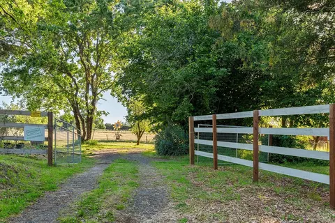 100 Sparkes Rd, Sebastopol, CA 95472 photo 2
