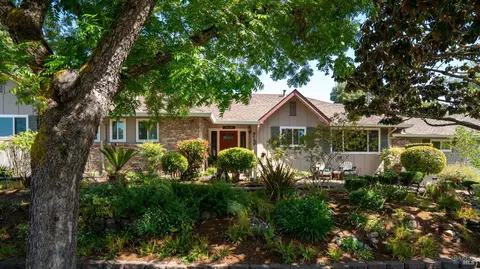 2132 Hidden Valley Dr, Santa Rosa, CA 95404