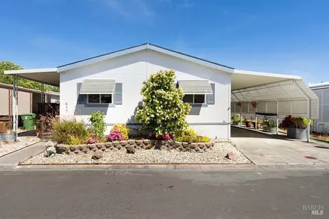 411 Burgundy S, Calistoga, CA 94515