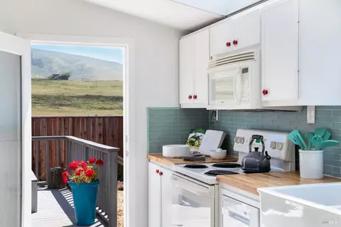 7048 Cliff Ave, Bodega Bay, CA 94923 photo 13