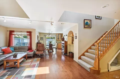 4 Shoal Dr E, Vallejo, CA 94591 photo 3