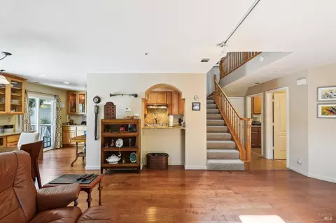4 Shoal Dr E, Vallejo, CA 94591 photo 4