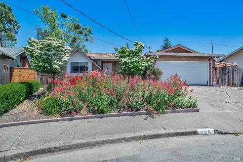 708 Brasher Ct, Santa Rosa, CA 95405