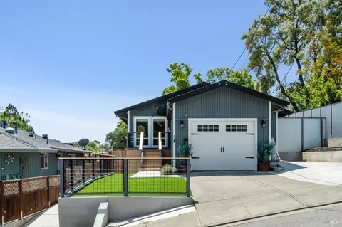 20 Fairview Ter, Petaluma, CA 94952