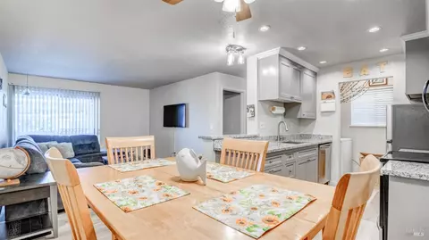 241 Lighthouse Dr, Vallejo, CA 94590 photo 5
