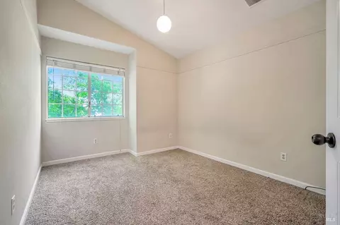 129 William Cir, Cloverdale, CA 95425 photo 24