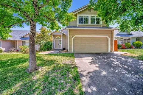 129 William Cir, Cloverdale, CA 95425