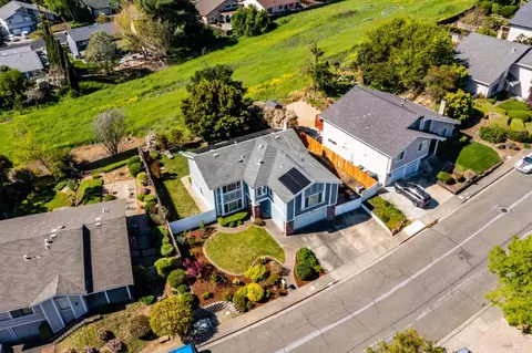 557 Cooper Dr, Benicia, CA 94510