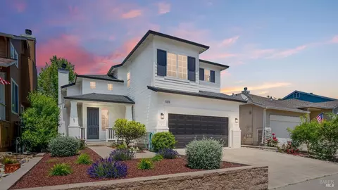 1216 Marque Dr, Rohnert Park, CA 94928