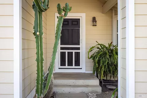 1911 Commons Ct, Windsor, CA 95492 photo 4