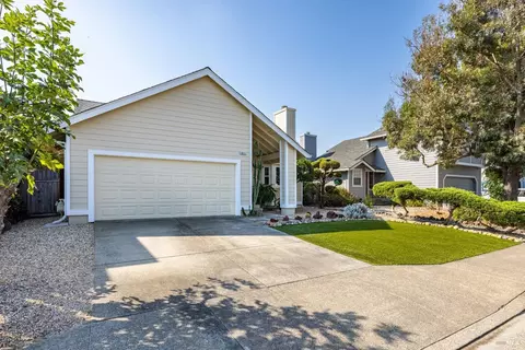 1911 Commons Ct, Windsor, CA 95492 photo 3
