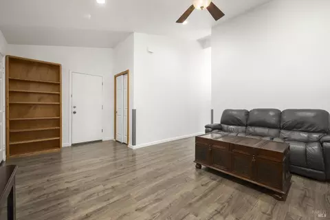 1911 Commons Ct, Windsor, CA 95492 photo 8