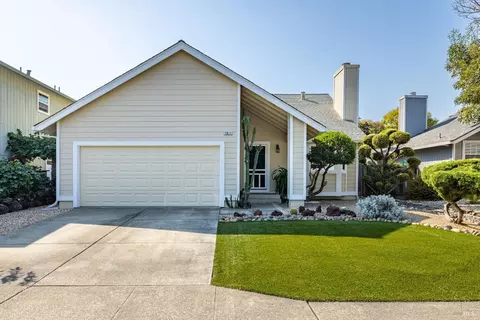 1911 Commons Ct, Windsor, CA 95492 photo 2
