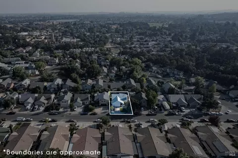 1911 Commons Ct, Windsor, CA 95492 photo 31