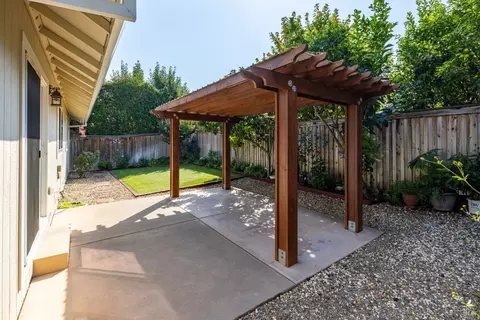 1911 Commons Ct, Windsor, CA 95492 photo 24
