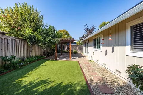 1911 Commons Ct, Windsor, CA 95492 photo 28