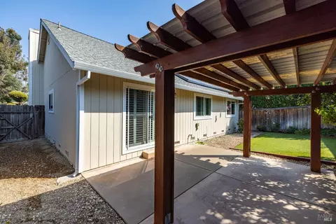 1911 Commons Ct, Windsor, CA 95492 photo 23