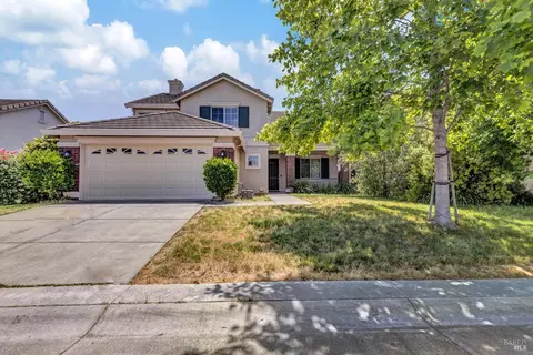 1781 Andrews Cir, Suisun City, CA 94585