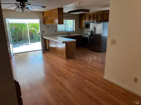 355 Clydesdale Dr, Vallejo, CA 94591 photo 9