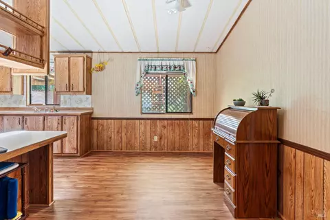 21471 Meadowbrook Dr, Willits, CA 95490 photo 4