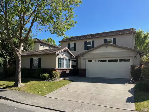 51 Newport Landing Dr, Novato, CA 94949