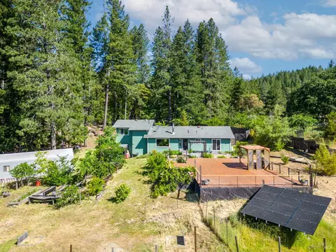 4991 Ridgewood Rd, Willits, CA 95490