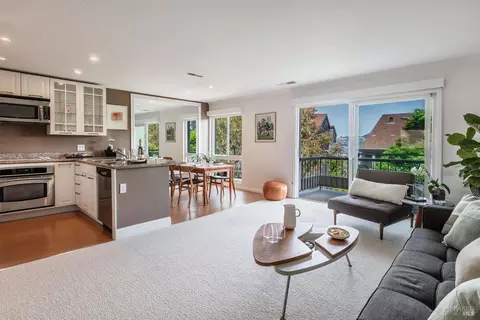 71 Anchorage Rd, Sausalito, CA 94965