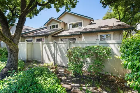 6467 Meadow Pines Ave, Rohnert Park, CA 94928
