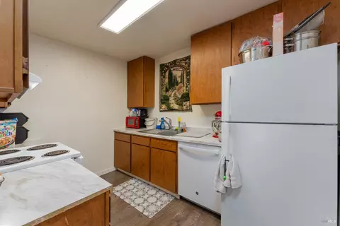 1540 Daphne Dr, Willits, CA 95490 photo 5