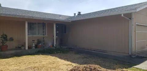 2302 Piner Rd, Santa Rosa, CA 95403