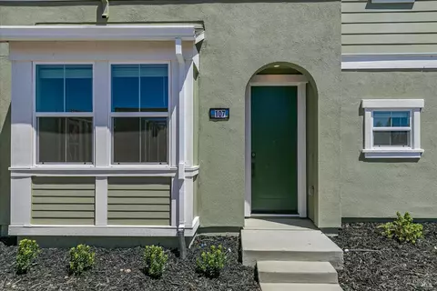 107 Flounder St, Suisun City, CA 94585