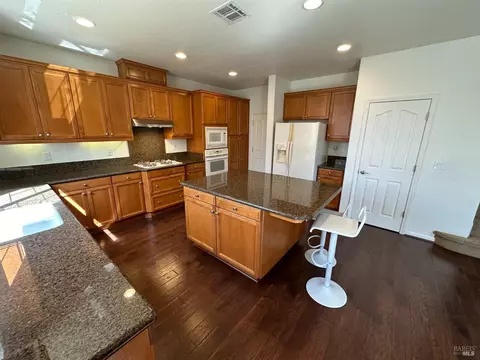 320 Poplar Ave, Vallejo, CA 94592 photo 11