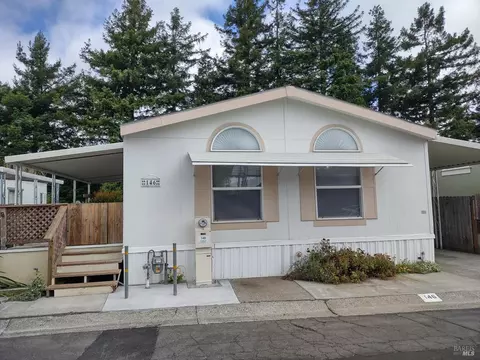 146 Estrella Dr, Rohnert Park, CA 94928