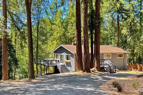 10620 Terrace Dr, Forestville, CA 95436