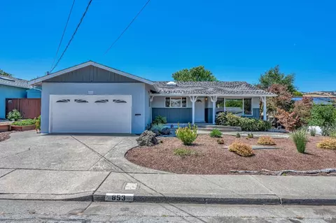 853 Las Pavadas Ave, San Rafael, CA 94903
