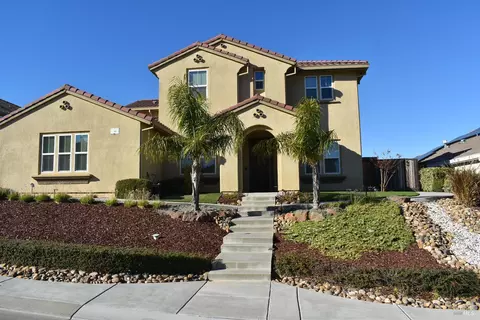 206 Deer Branch Ln, Vacaville, CA 95688