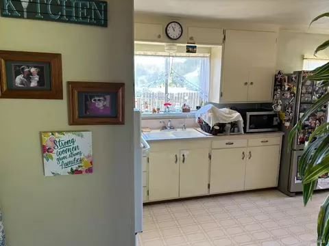9085 Campbell Rd, Dixon, CA 95620 photo 4