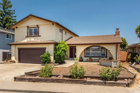 853 Sprucewood Ct, Petaluma, CA 94954
