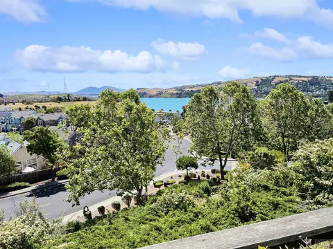 138 Breezewalk Dr, Vallejo, CA 94591 photo 51