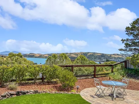 138 Breezewalk Dr, Vallejo, CA 94591 photo 11