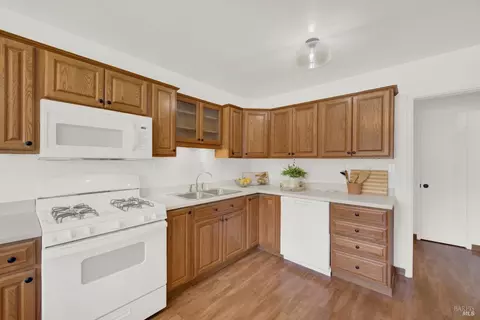 275 Calais Dr, Pinole, CA 94564 photo 15