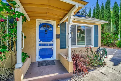 7572 Washington Ave, Sebastopol, CA 95472
