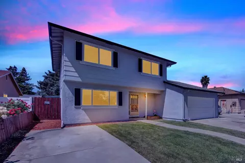 402 Shoveller Dr, Suisun City, CA 94585