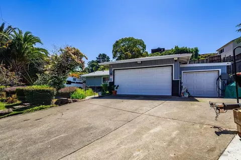 1404 Sherman Dr, Benicia, CA 94510